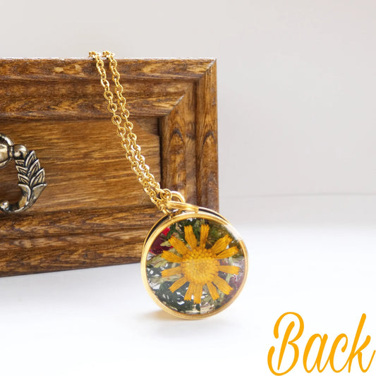 Two sided real flowers necklace Forest necklace Moss jewelry Terrarium jewelry Real daisy necklace