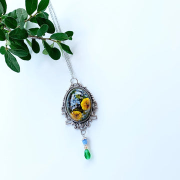 Forget me not flower necklace, Victorian style real flowers necklace, Terrarium necklace