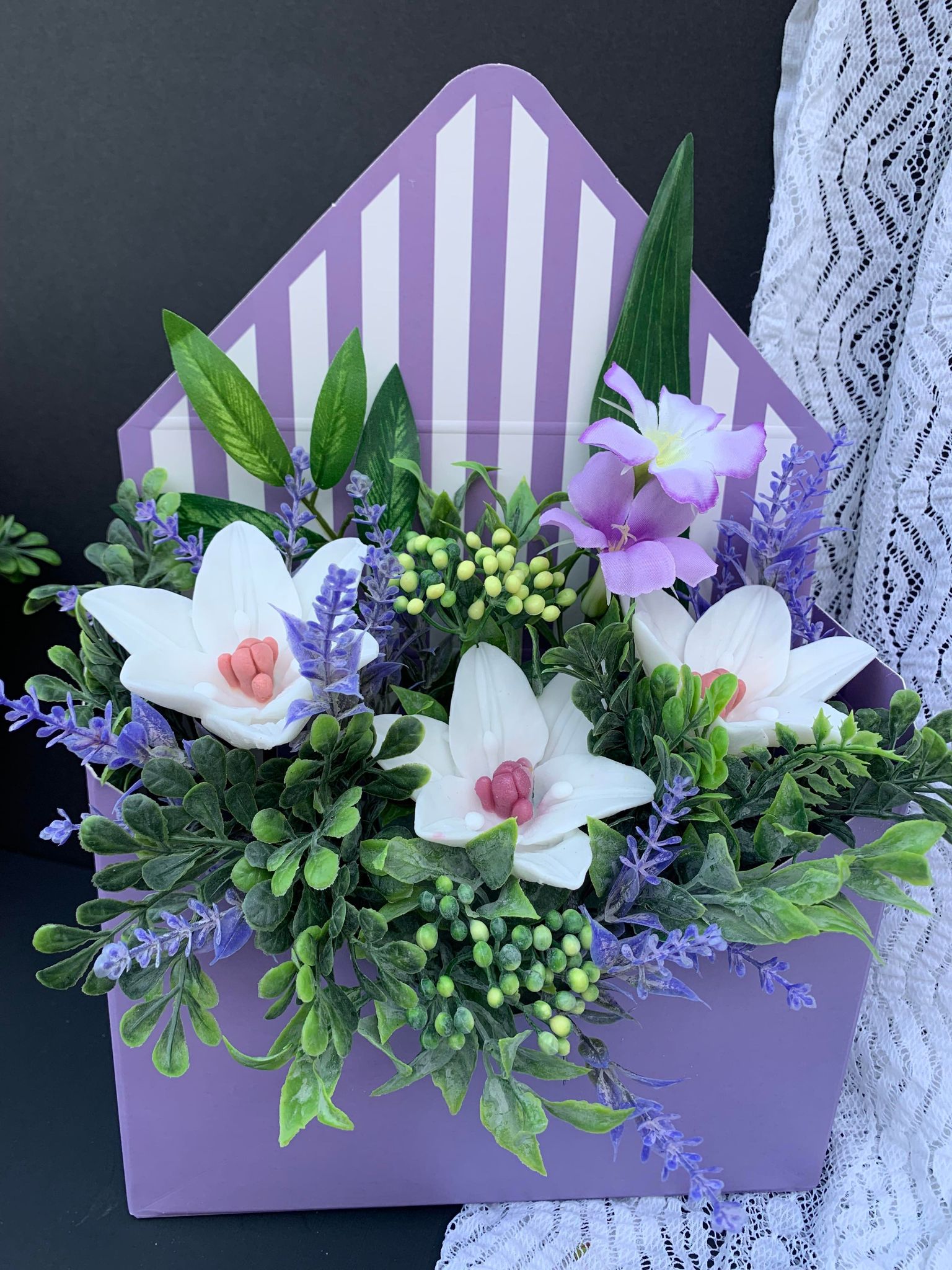White Lily flower arrangement