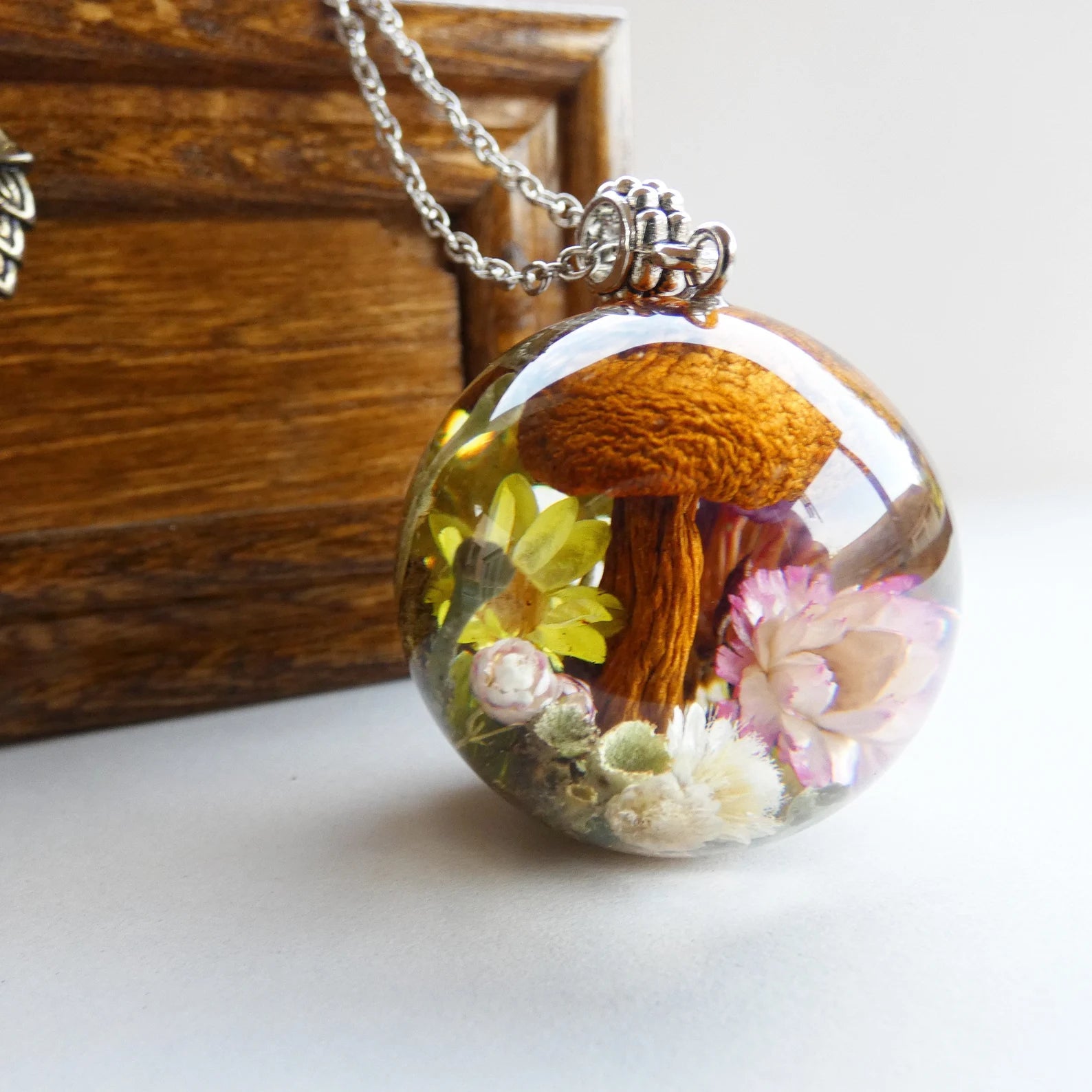 Woodland necklace, Terrarium necklace with real moss and mushrooms